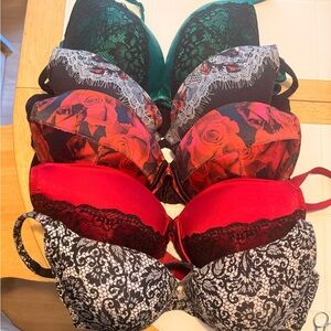 Lot of FIVE 42D Cacique Boost Plunge Elegant Lace and Floral Women's Bras